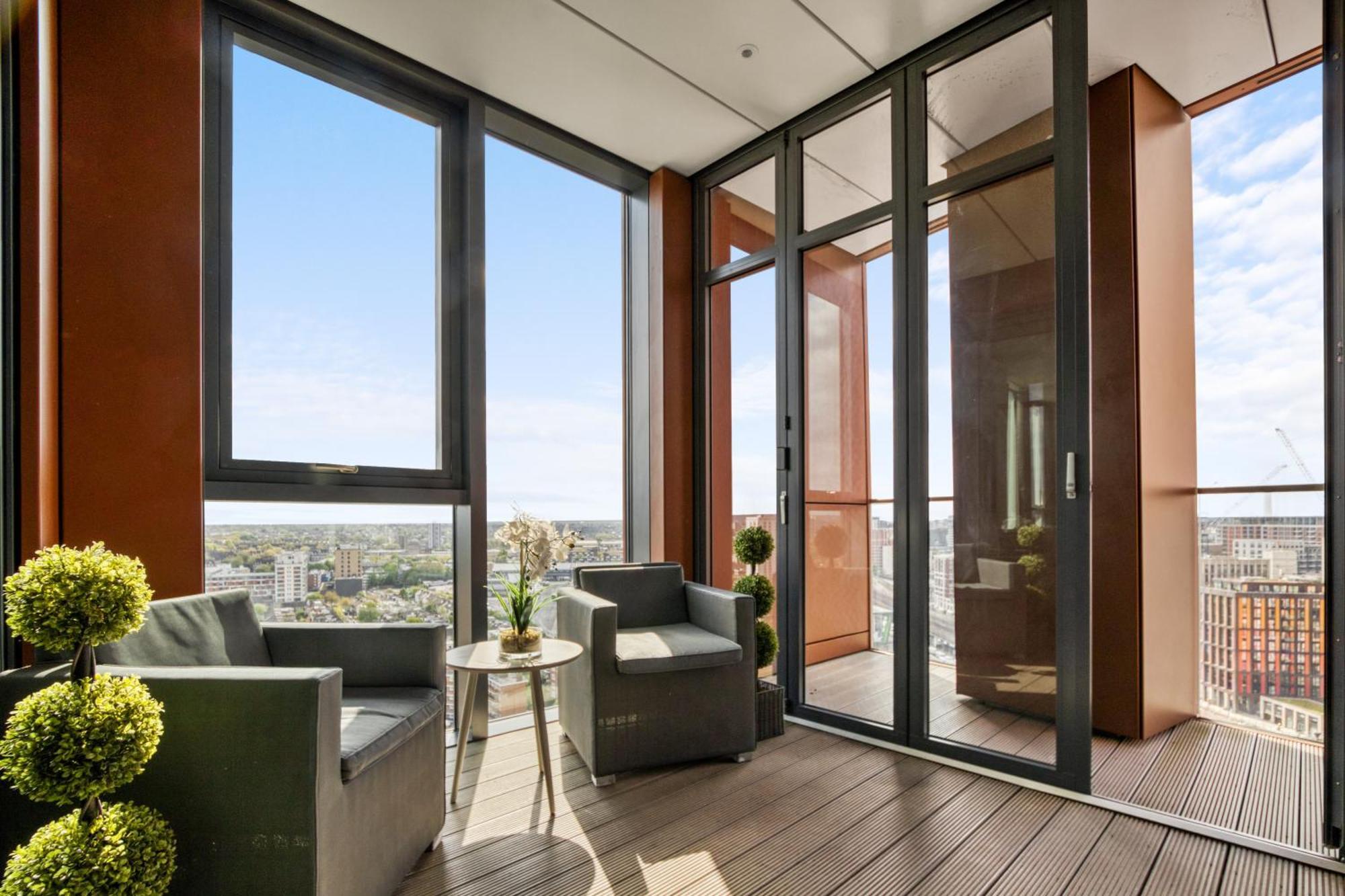 Stunning 360º View Luxurious Penthouse Apartman London Kültér fotó